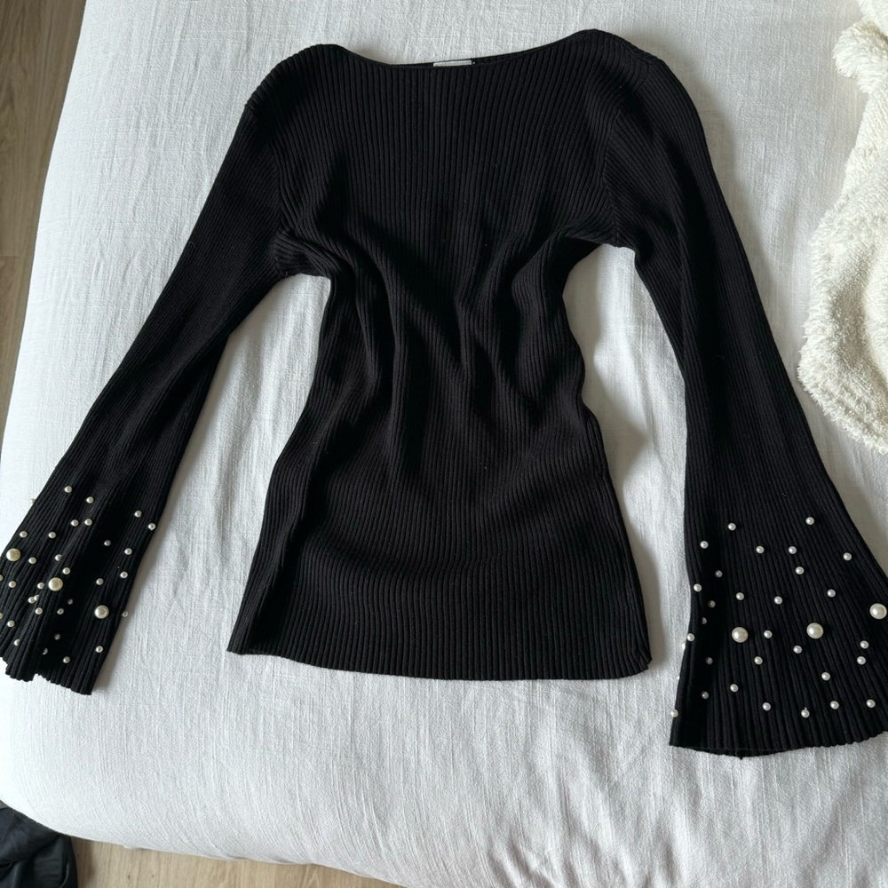 Vintage black boat neck sweater with pearl sleeves - Picture 3 of 3